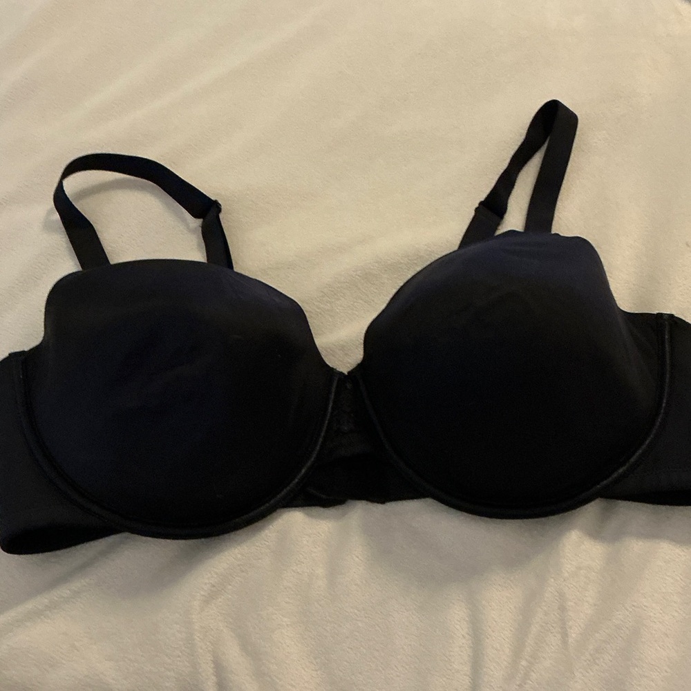 Vanity Fair Elegant Black Bra
